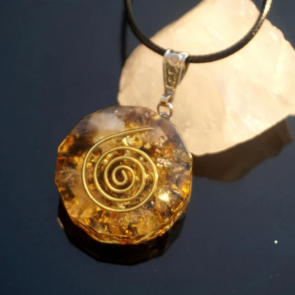 Orgonite Necklace with Tesla Coils: Important deflection from EMF rays.